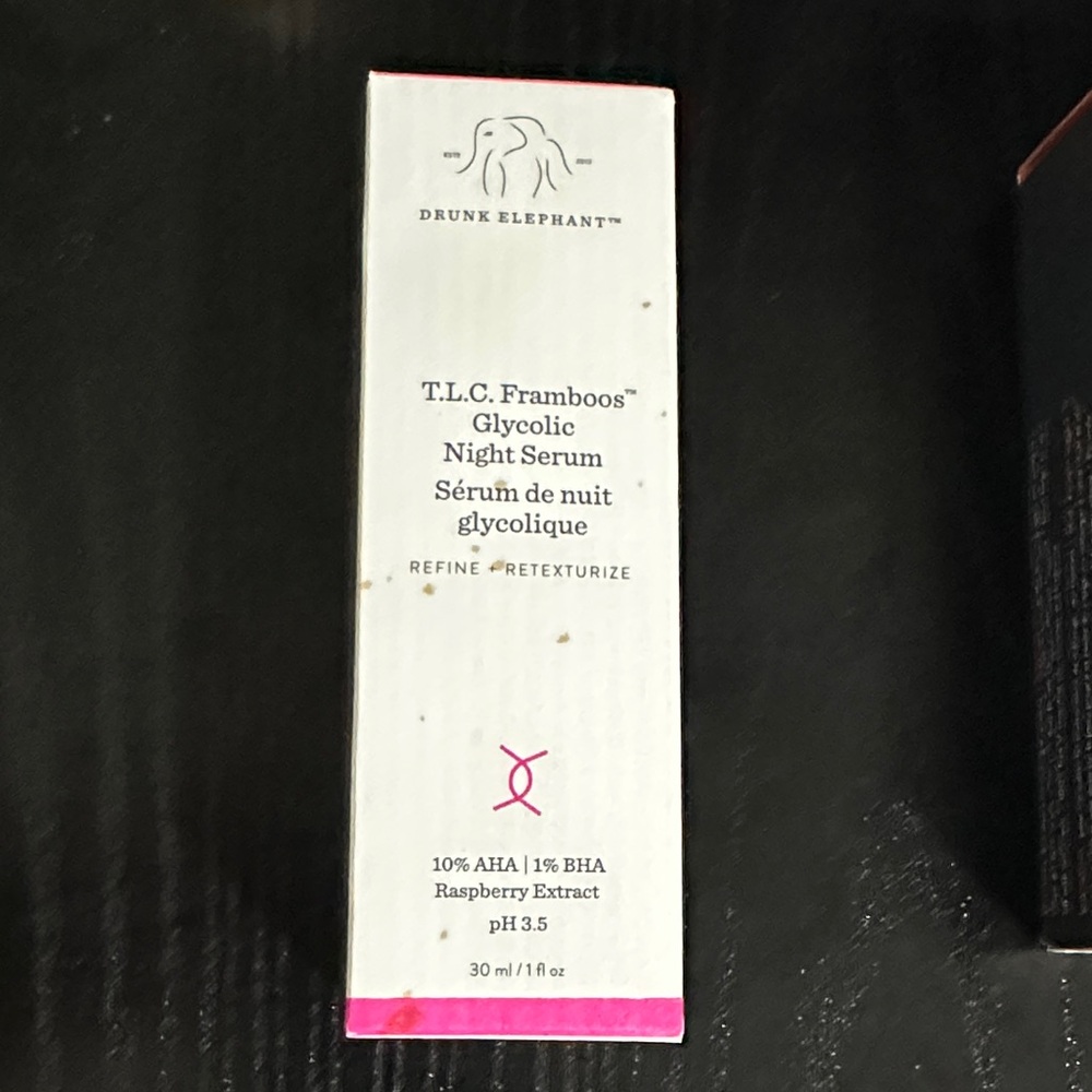 Drunk Elephant T.L.C. Framboos Glycolic Night Serum - White and Pink